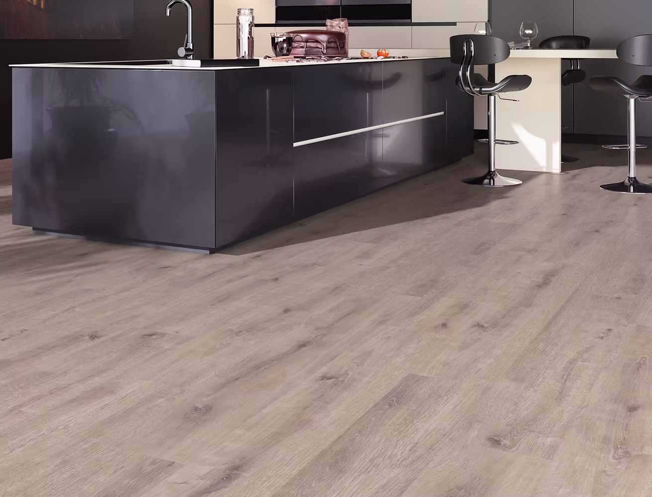 9325 OAK ROME | FloorLaBs Classic Collection | 8mm 31.Class AC3 Laminate Flooring
